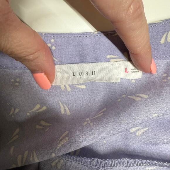 Lush | Long Sleeve V-Neck Blouse | Lilac | Size L - Picture 7 of 13